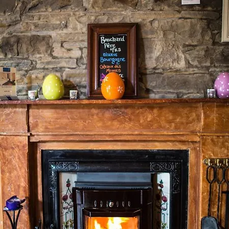 Byrnes Wine Dine Bed & Breakfast *