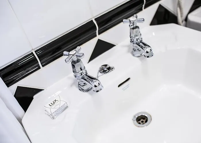 Byrnes Wine Dine Ennistimon